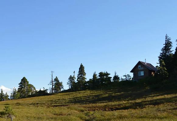 J04, Loop: AREA JOHN MUIR CABIN