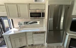 2022 Fleetwood RV Bounder 33C (Brand New)