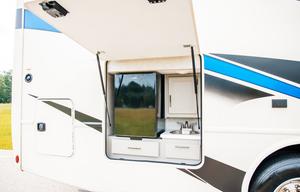 Luxury 2022 Thor Motor Coach Windsport 34J