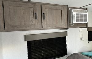 2021 Keystone RV Springdale Mini 1800BH RV rental photo 5