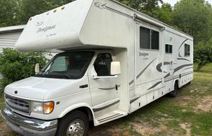 2001 Ford Jayco Designer RV rental photo 3