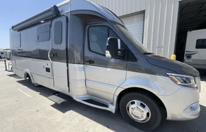 2020 Regency RV Ultra Brougham UB25TB