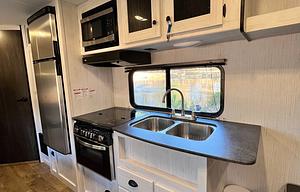 DELIVERY ONLY – 2021 Heartland Trailrunner 251BH