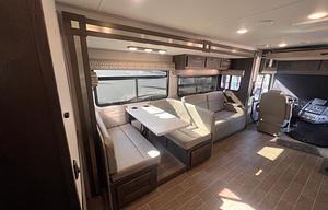 Luxury Class A GT5 2 Full Bathrooms