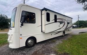 2020 Fleetwood RV Flair 32S