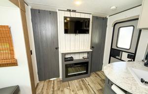 The Waggin' Wagon - 2025 Colorado 29BHC