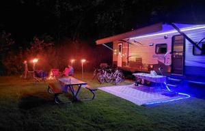 Full furnished 32’ Springdale , pet Friendly