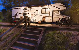 2013 C-Class Bunk House Great for Families