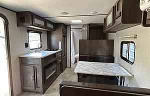 2021 Coleman RV Camper Trailer MODERN sleeps 4-5