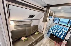 Forest River RV Sunseeker LE 3250DSLE Ford