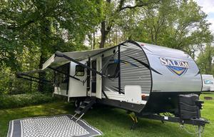 Spacious & Stylish Travel Trailer - Sleeps 5!