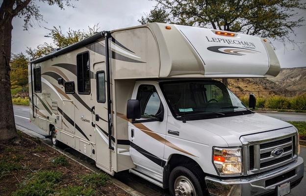 Coachmen Leprechaun - DELIVERY AVAILABLE