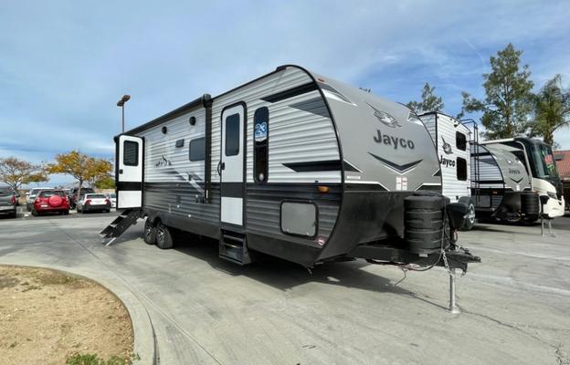 Beautiful 2024 Jayco Jay Flight 286BHSW