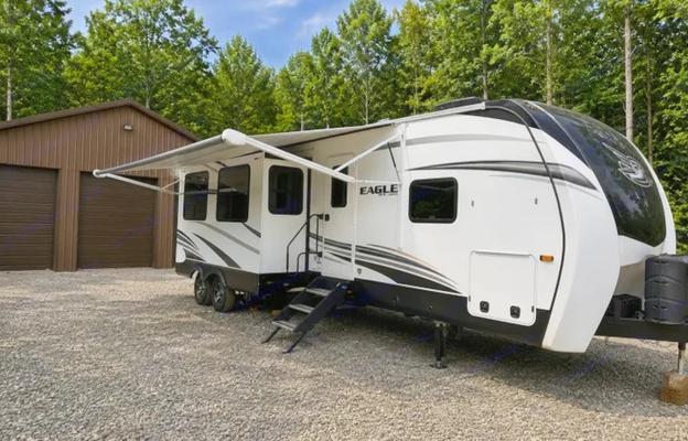 "Blue Grass Beauty" Jayco  Sleeps 8 Delivery Only