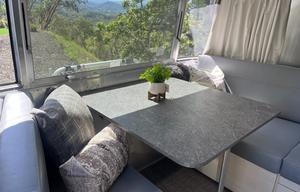 2022 Airstream RV Flying Cloud 25FB
