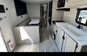 2025 Viking 25QBH