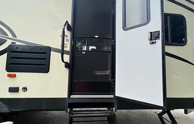 2018 KZ Sportsmen LE 261BHLE