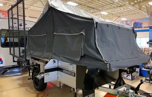 2015 Dominator Dominator RV rental photo 3