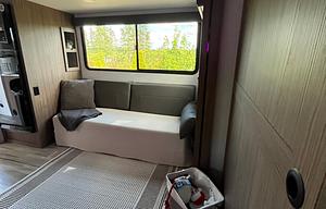 Big Merla Sleeps 7 and Bring your Furry Friends