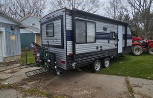 2022 Cherokee Grey Wolf 19SM RV rental photo 4