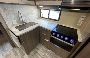 2021 Imagine 2800BH RV rental photo 5