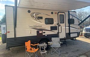 Cleo the Clipper  2017 Clipper   17 ft Bunkhouse