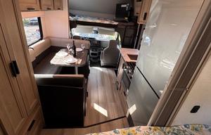 2025 Sunseeker LE- Easy to Drive & Family Friendly