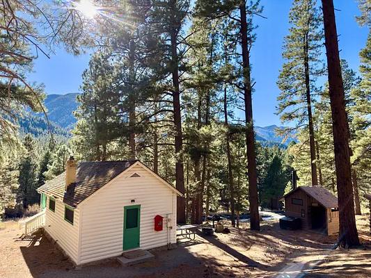Cabin, Loop: Pine Valley