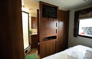 2013 Coachmen RV Leprechaun 317SA Ford 450