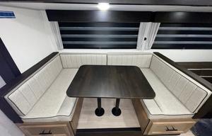2025 Grey Wolf Fully Loaded & Pets Friendly