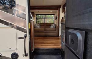 2014 Georgetown 351DSF RV rental photo 15
