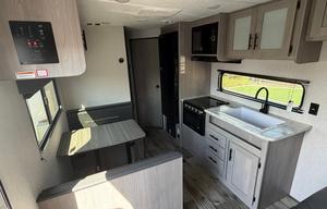 24 Flying Dutchman – Sleeps 8 l Bunks l Delivery