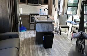 2022 Alliance RV Valor 42V13