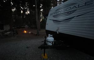 Sleeps 6 | Lightweight | Camping or Temporary Stay