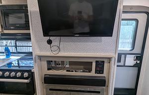 2023 Wildwood 22RBS RV rental photo 9