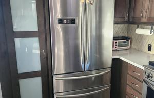 2020 Forest River 5th wheel with washer and dryer