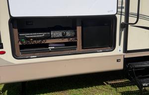 2018 Rockwood Ultra Lite 2706WS RV rental photo 3