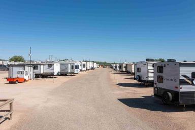 Elite Cabins & RV Park
