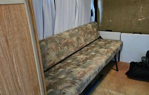 2002 Tahoe Lite Camper sleeps 4