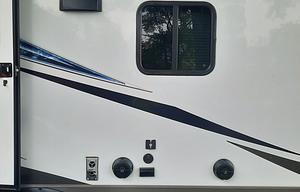 2021 Palomino SolAire Ultra Lite 243BHS
