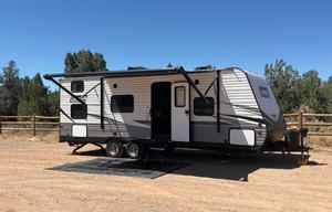 2020 Coleman Lantern 28ft Trailer