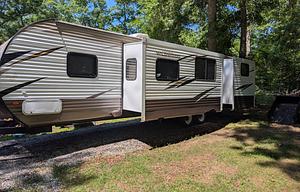 Spacious family camper!!!
