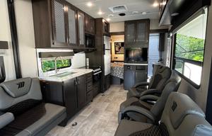 Travel Trailer / Toy Hauler / Sleeps 6 / Rear Deck