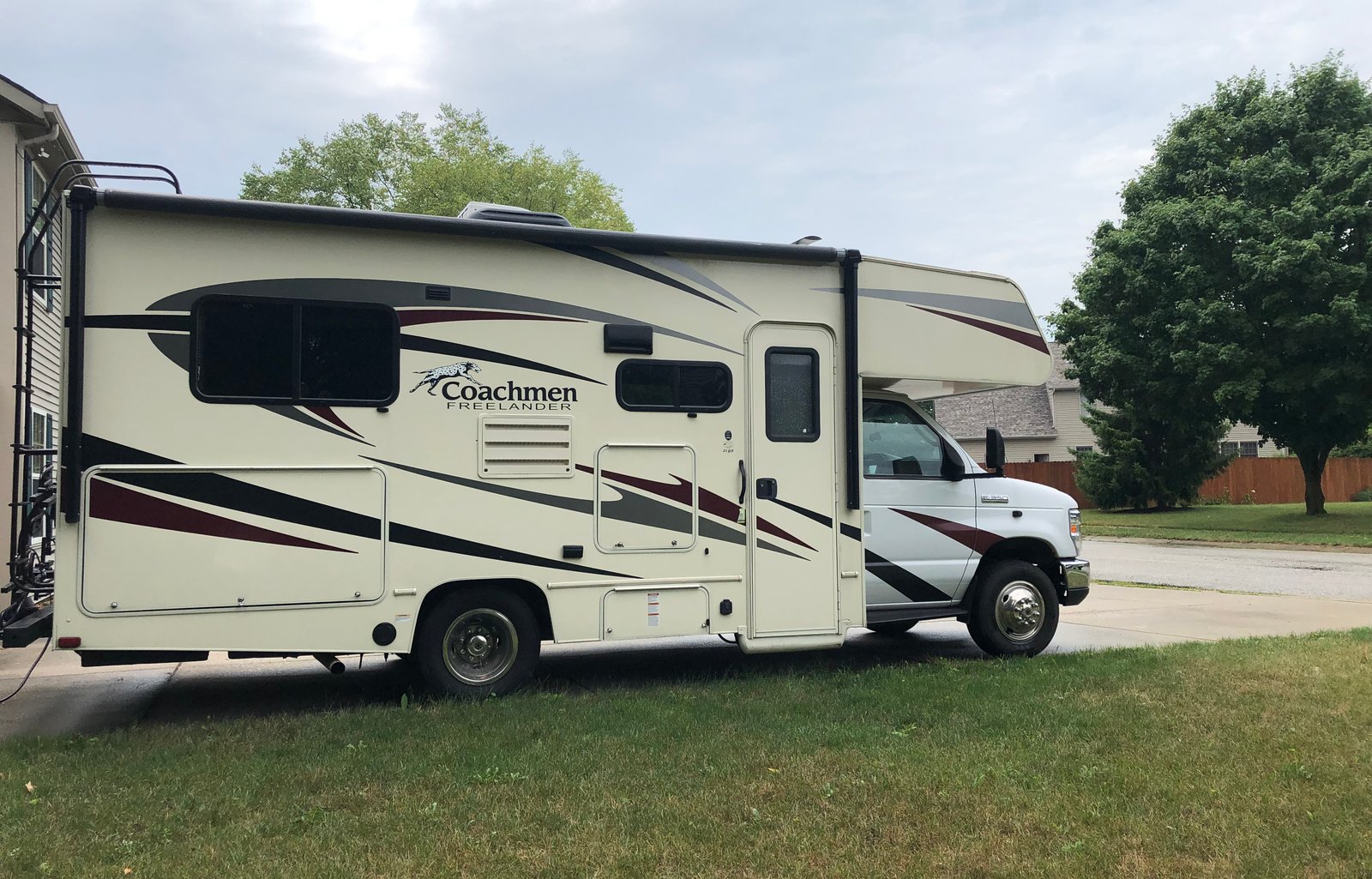 Fully Stocked - 2020 Coachmen RV Freelander 21QB