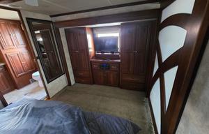Luxury Winnebago Tour 40CD Experience