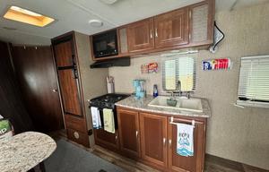2017 Keystone RV Passport 239ML Express RV rental photo 5
