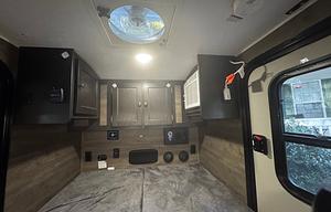 2022 Braxton Creek Bushwhacker 10HD RV rental photo 7