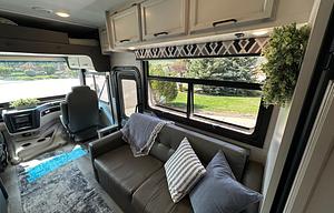 Modern Farmhouse Bunkhouse Motorhome 2022 Alante