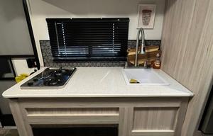 2025 Heartland 17BH Pioneer RV rental photo 10