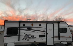 AGA 3 -	2017 Jayco Jay Flight SLX 175XD